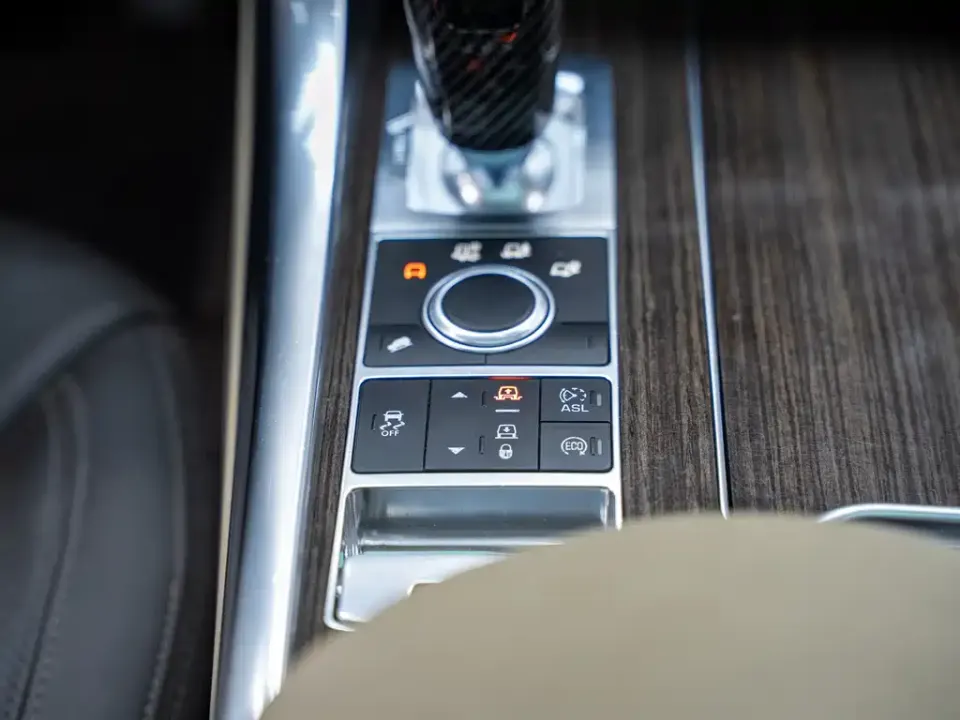 Land Rover Sport