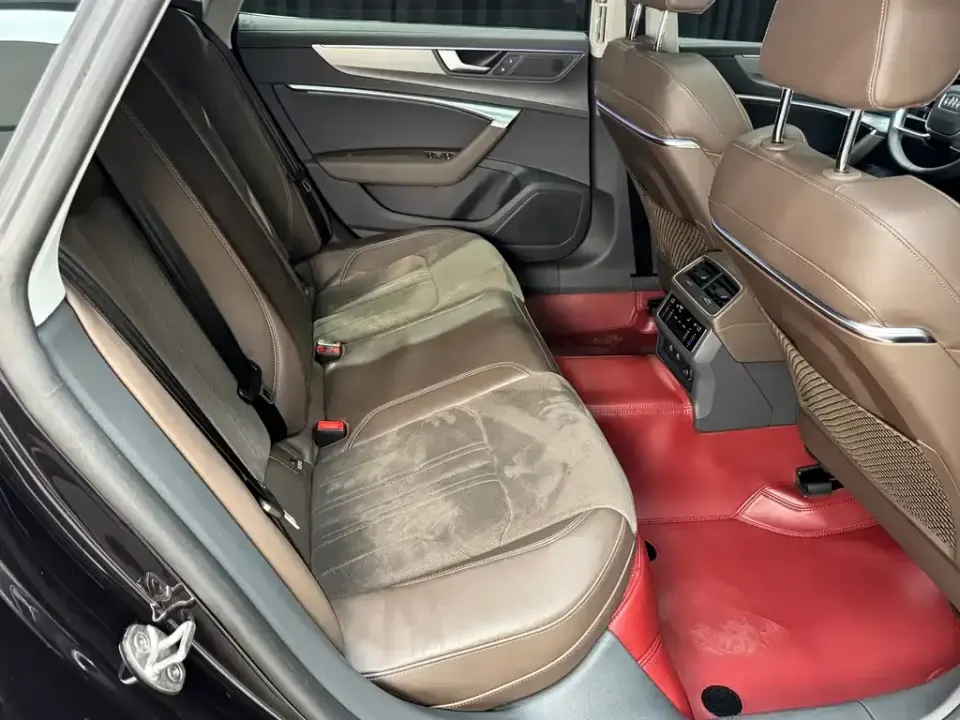 Audi A7L