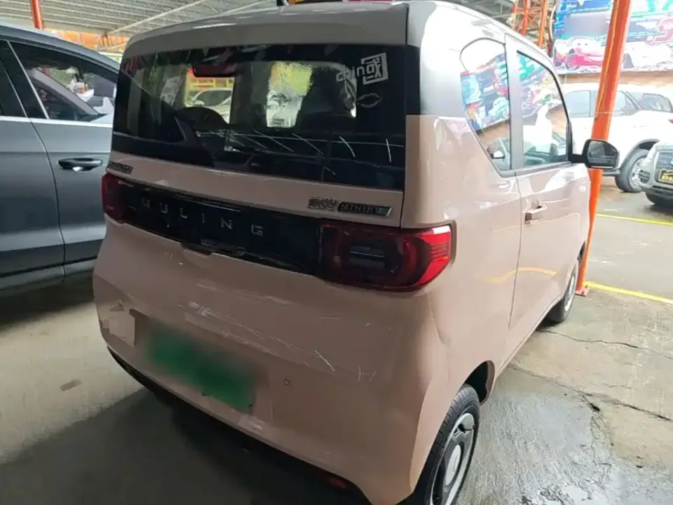 Wuling MINIEV