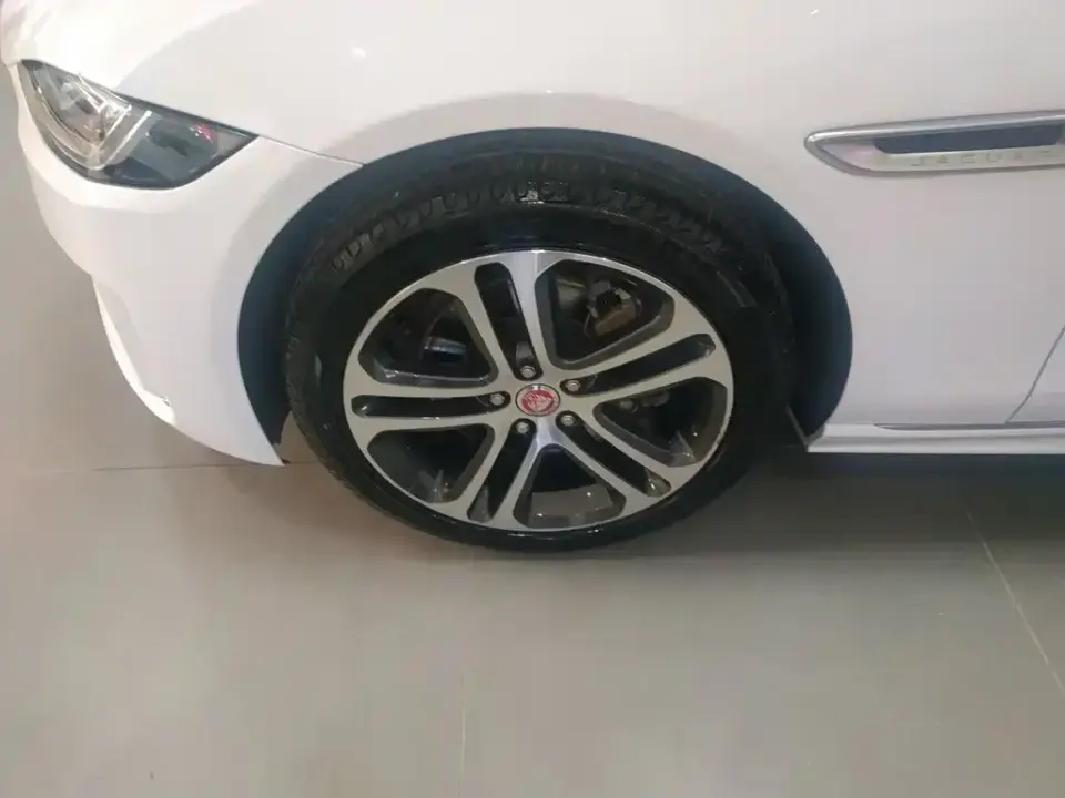 Jaguar XEL