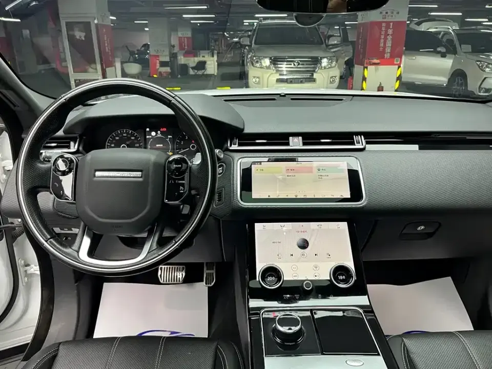 Land Rover Velar