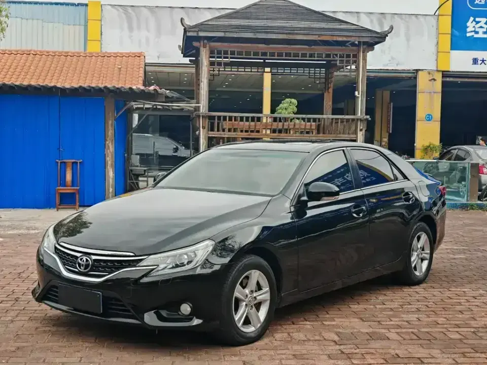 Toyota Reiz