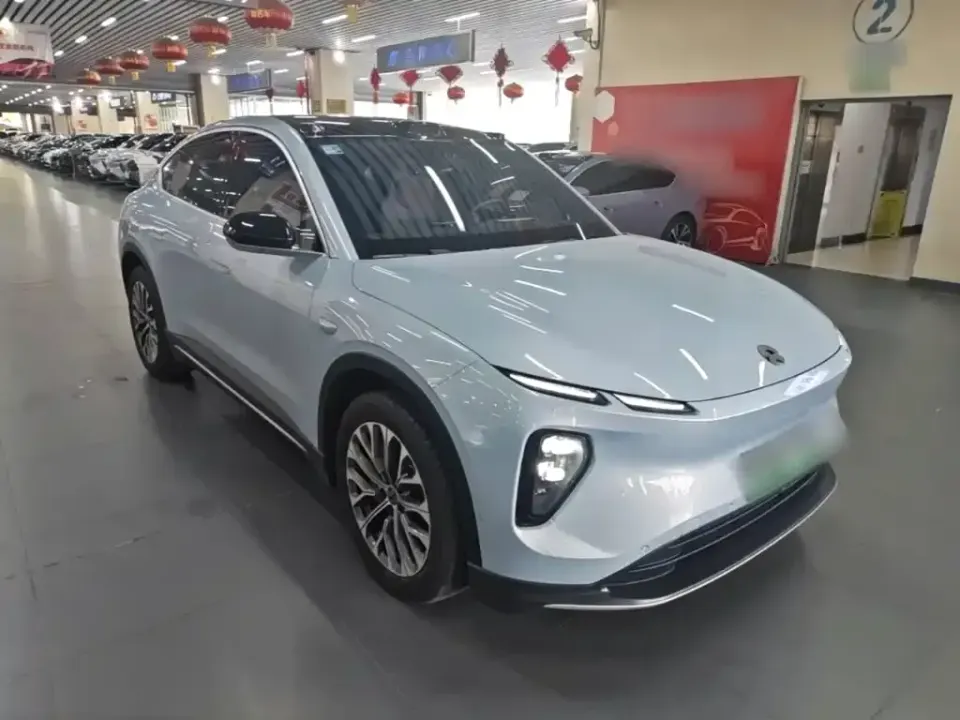 Nio EC6