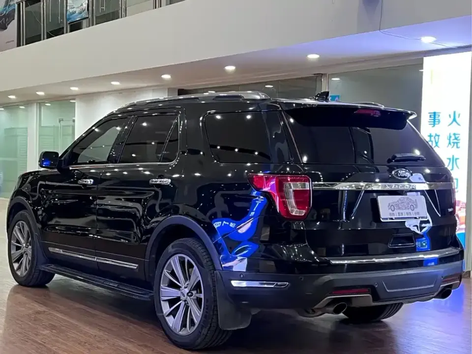 Ford Explorer (Import)
