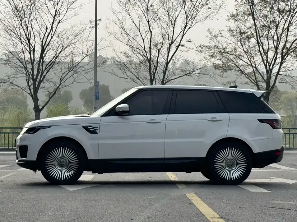 Land Rover Sport