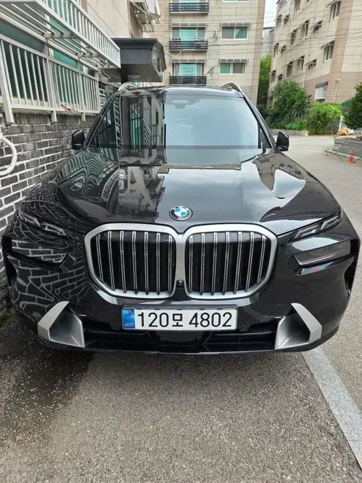 BMW X7