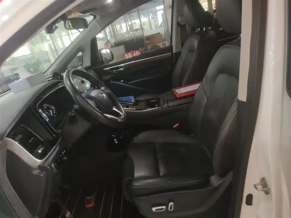 GAC Trumpchi M8