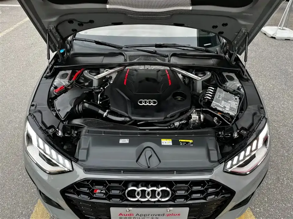 Audi S4