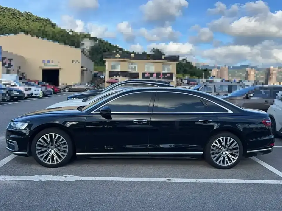 Audi A8