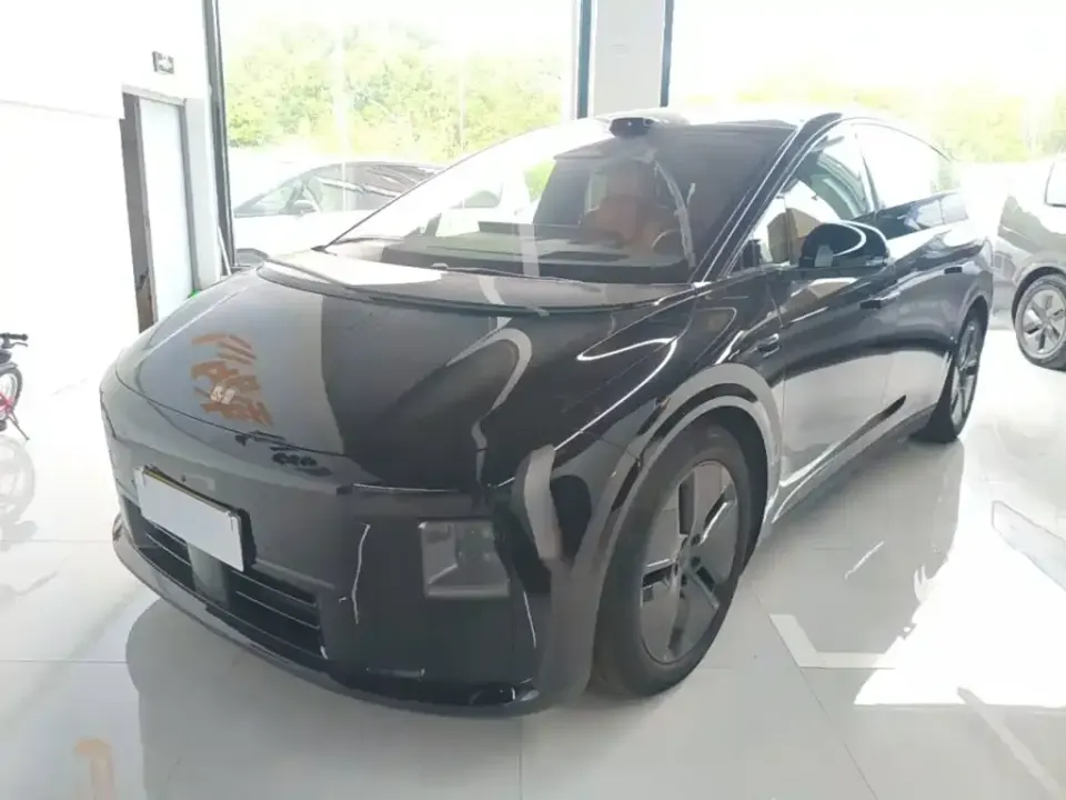 Li Li i8