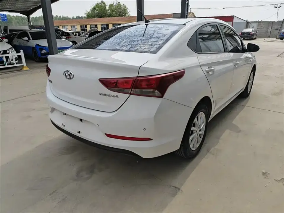Hyundai Verna