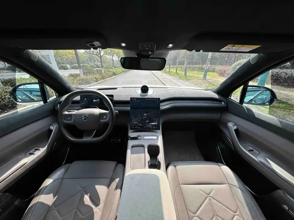 Nio ES7