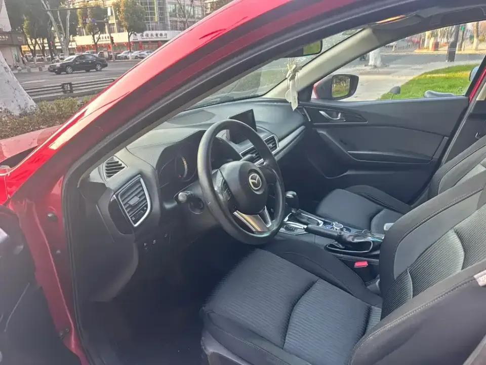 Mazda 3 Axela