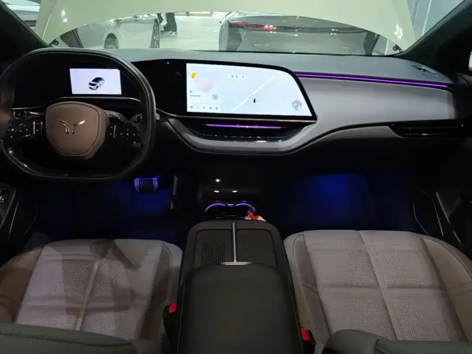 Hongqi Hongqi EH7