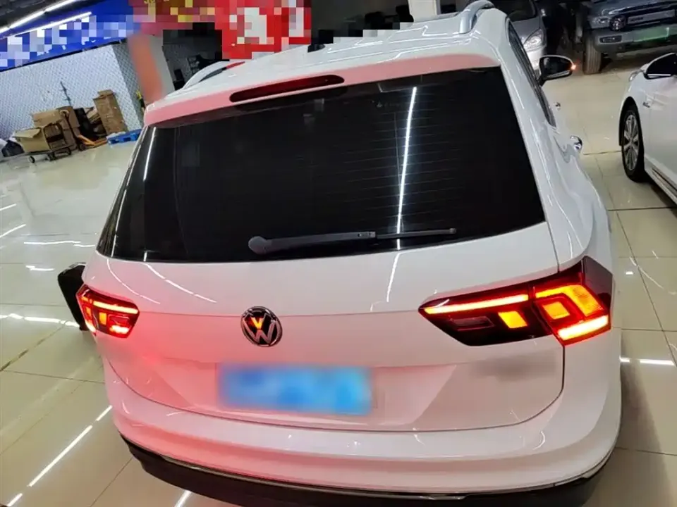 Volkswagen Tiguan L