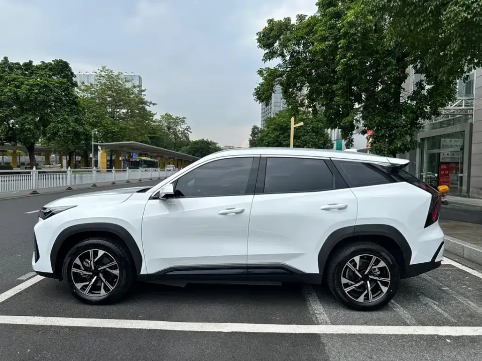 Geely Boyue L