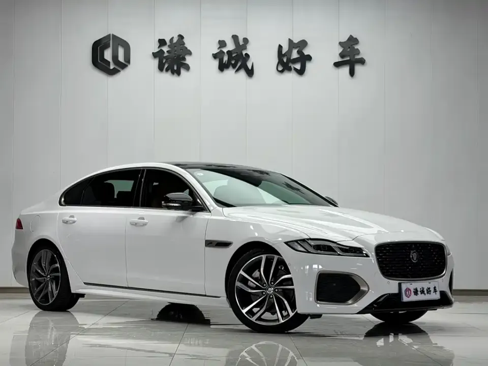 Jaguar XFL