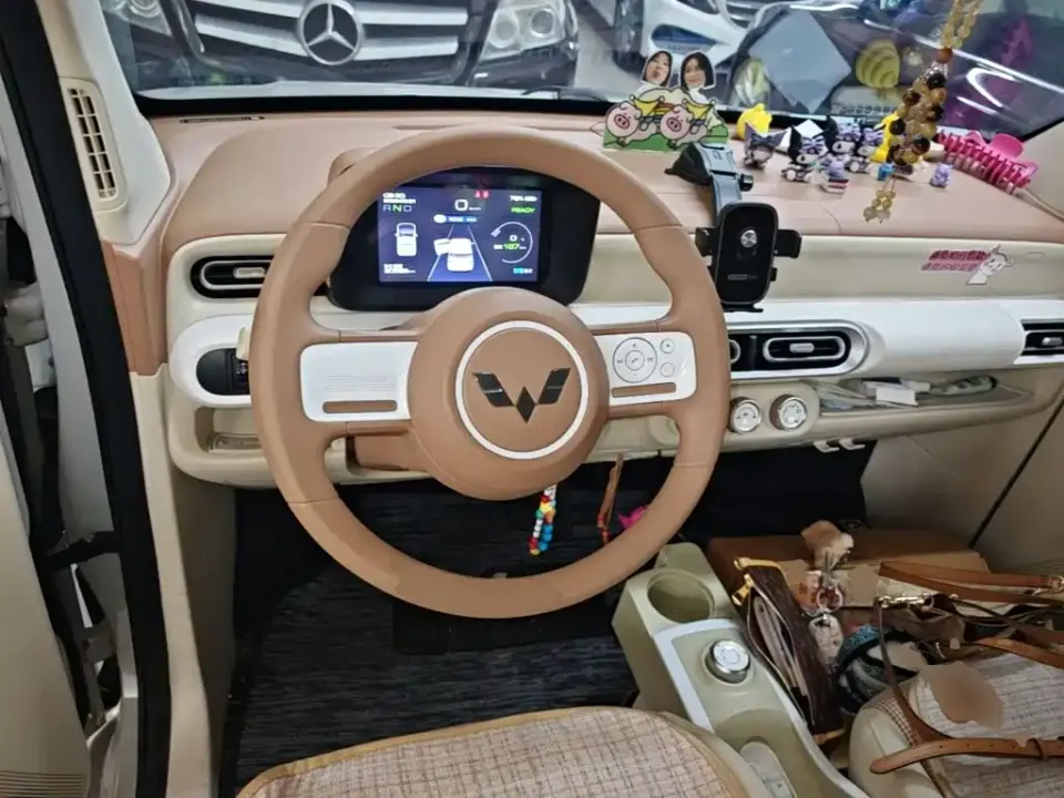 Wuling MINIEV