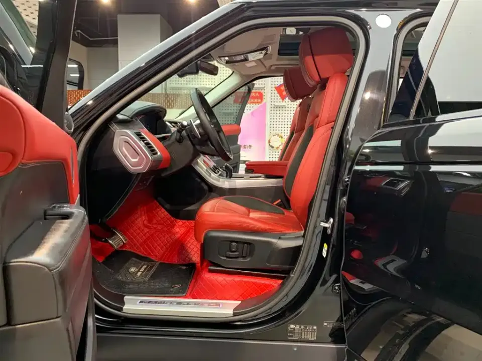 Land Rover Sport