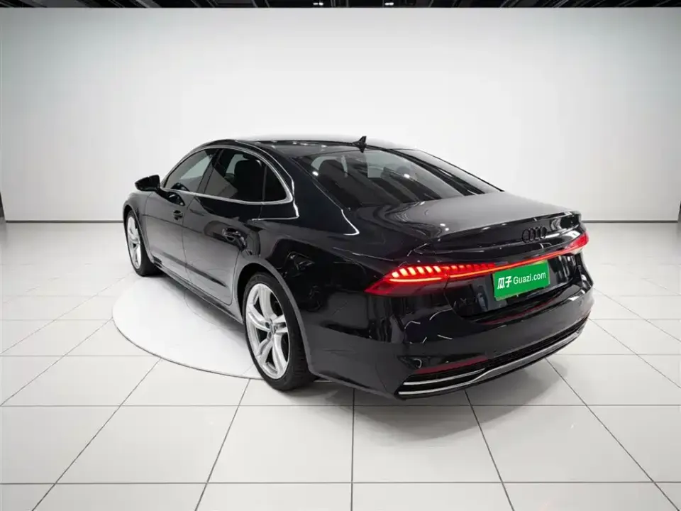 Audi A7L