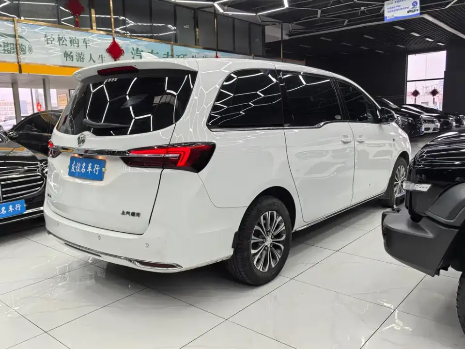 Buick GL8