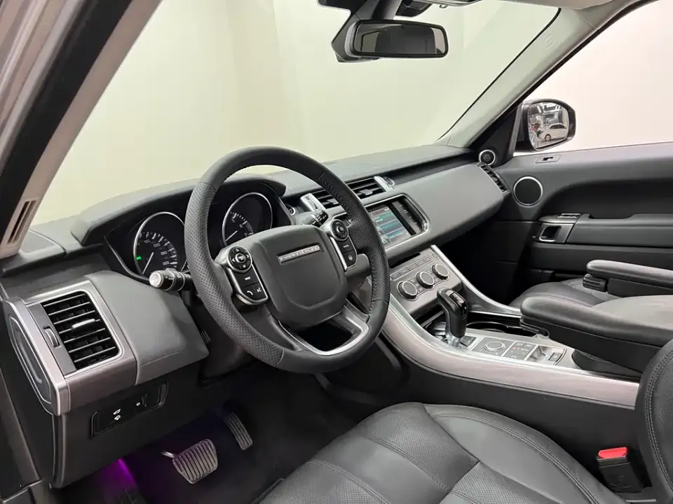 Land Rover Sport