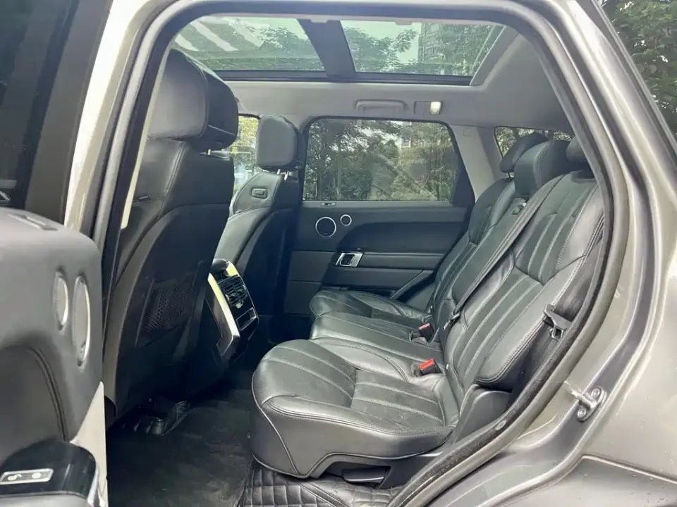 Land Rover Sport