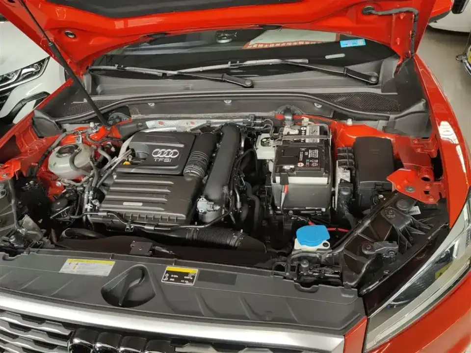 Audi Q2L