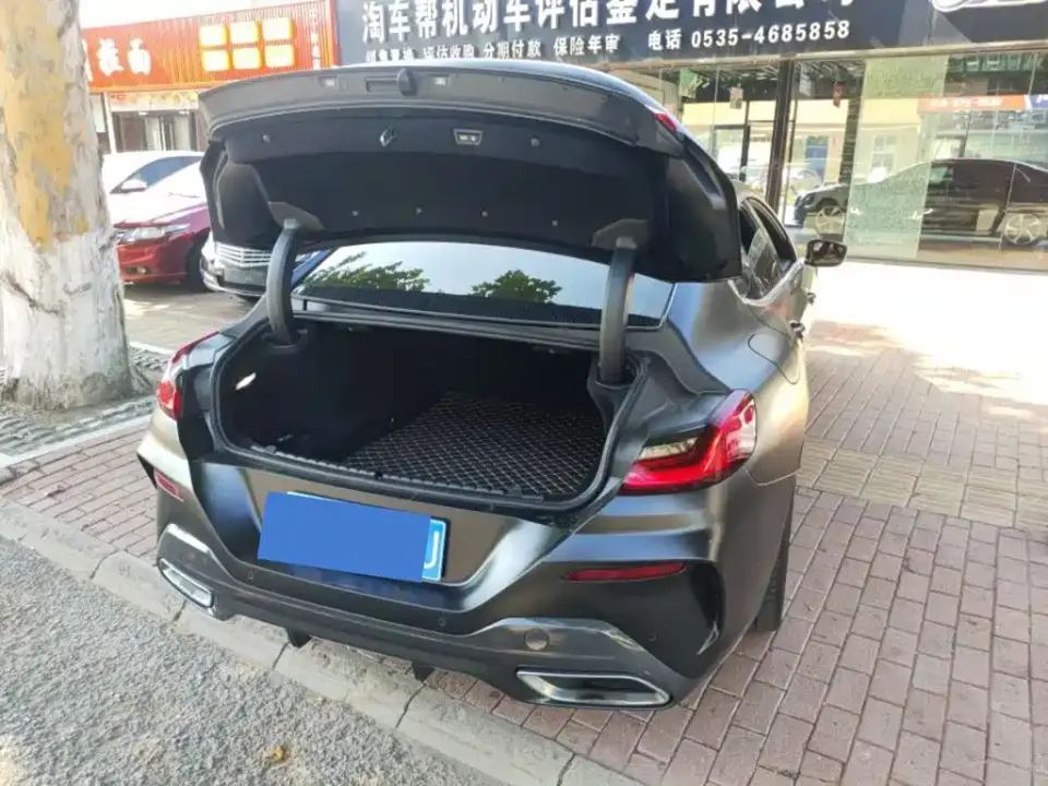 BMW 8 Series