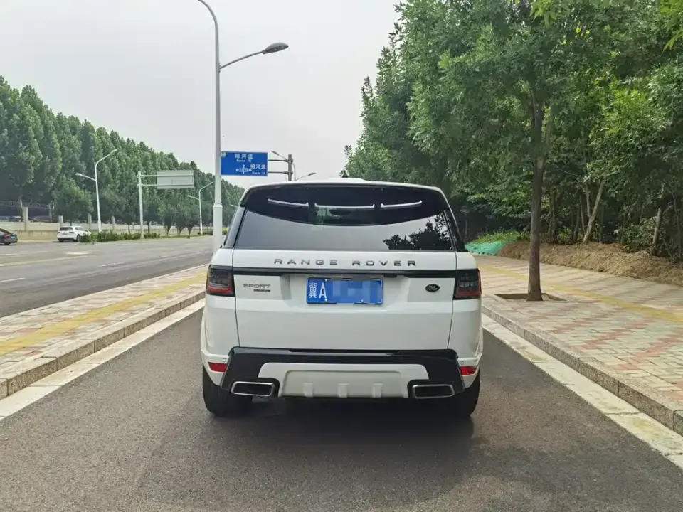 Land Rover Sport