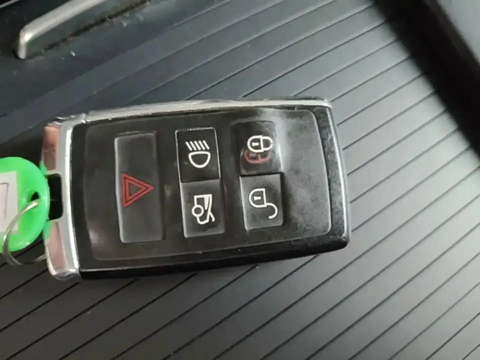 Jaguar XEL