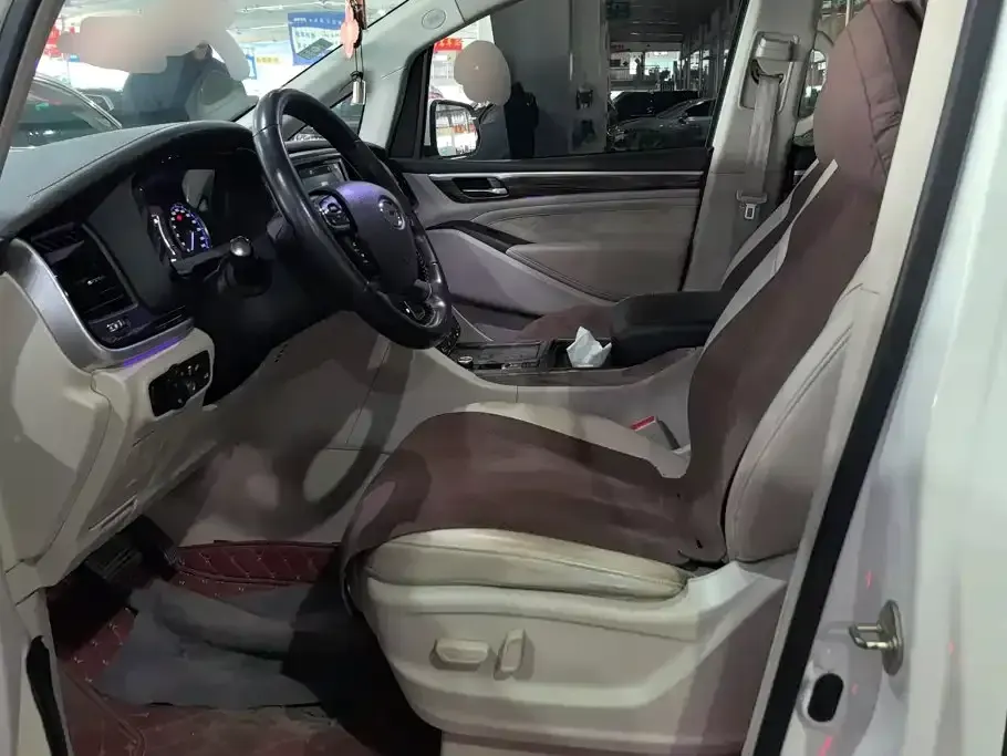 GAC Trumpchi M8