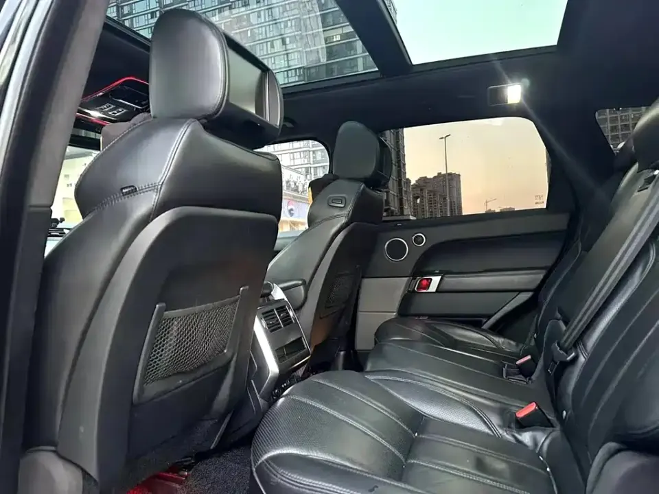 Land Rover Sport