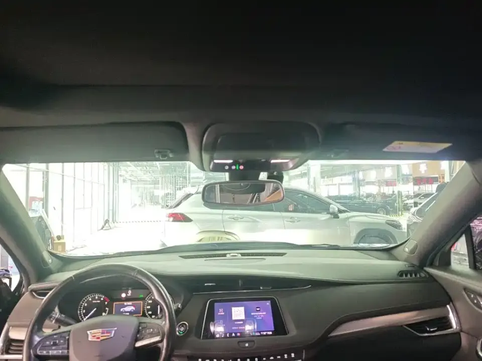 Cadillac XT4
