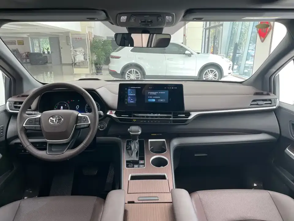 Toyota Granvia