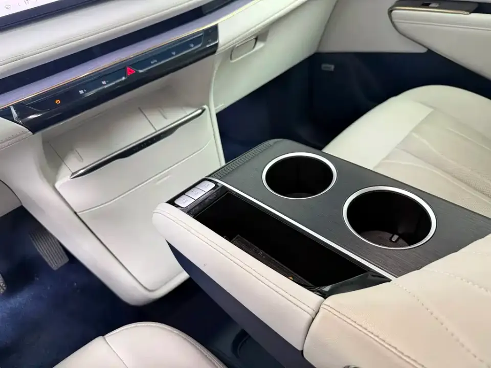 Buick GL8 Hybrid