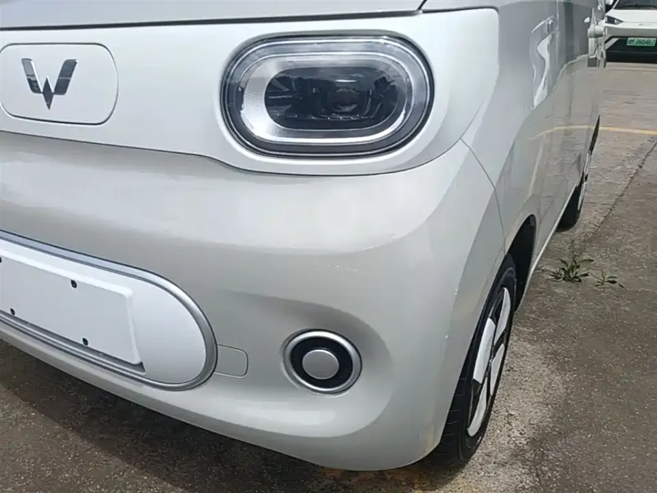 Wuling MINIEV