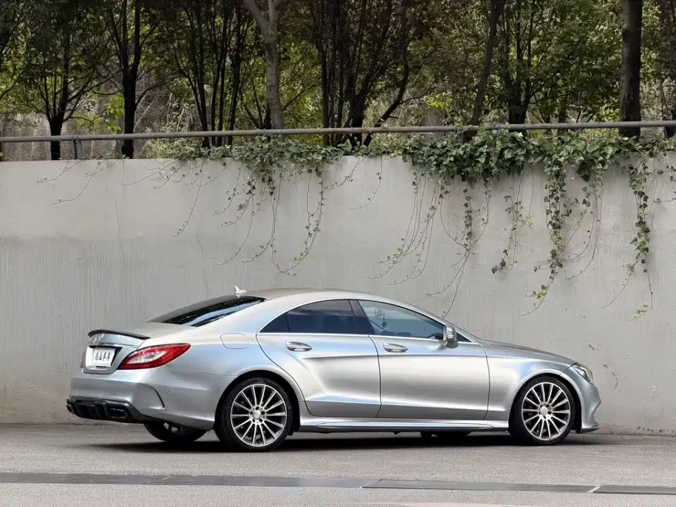 Mercedes-Benz CLS
