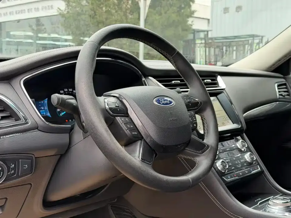 Ford Taurus