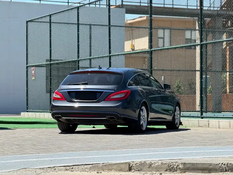 Mercedes-Benz CLS