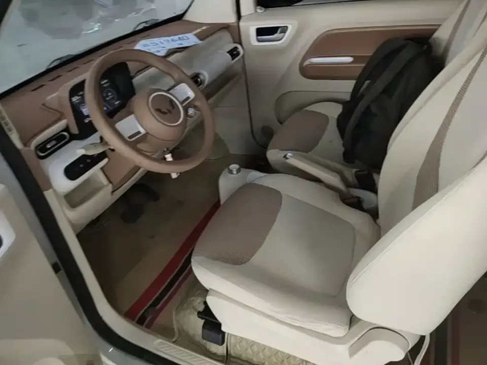 Wuling MINIEV