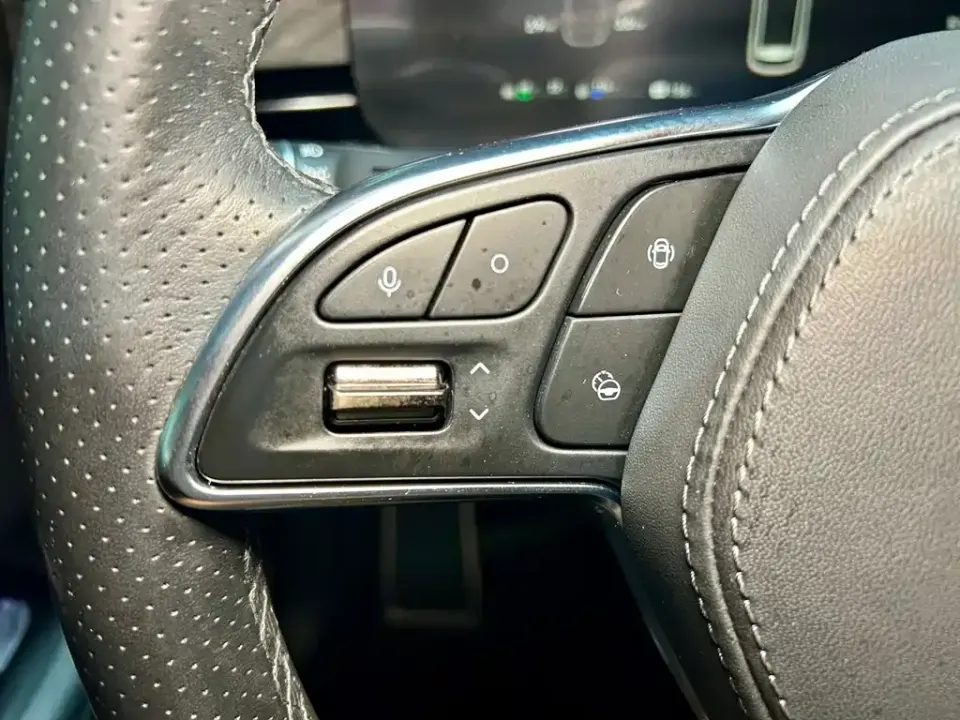 AITO AITO M5