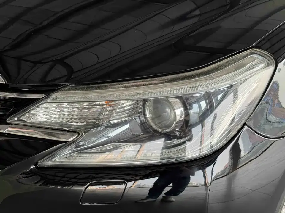 Toyota Reiz