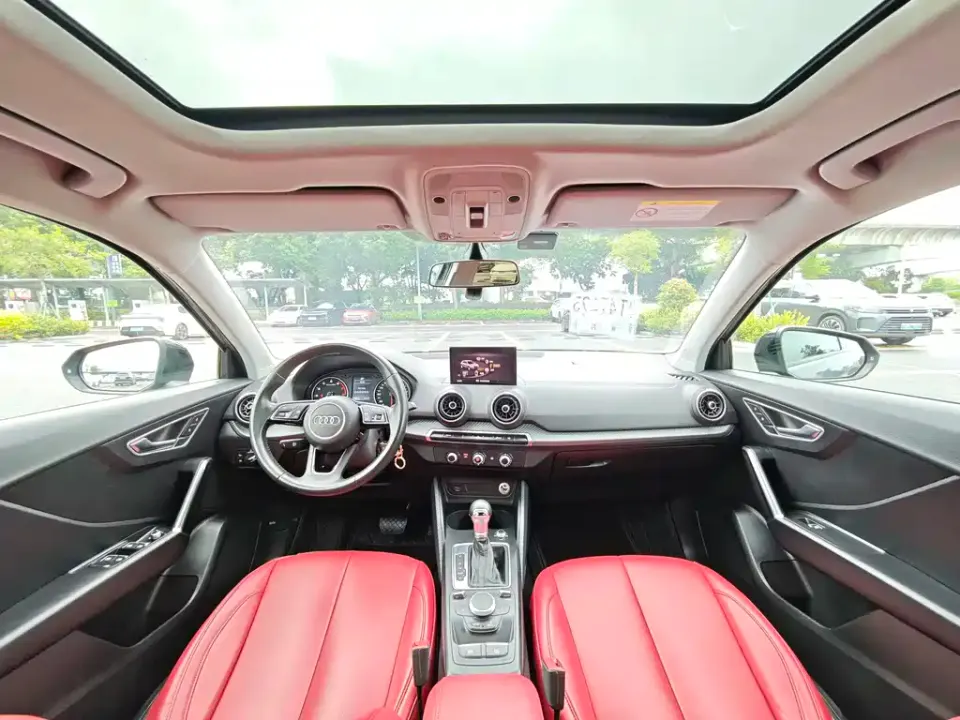 Audi Q2L