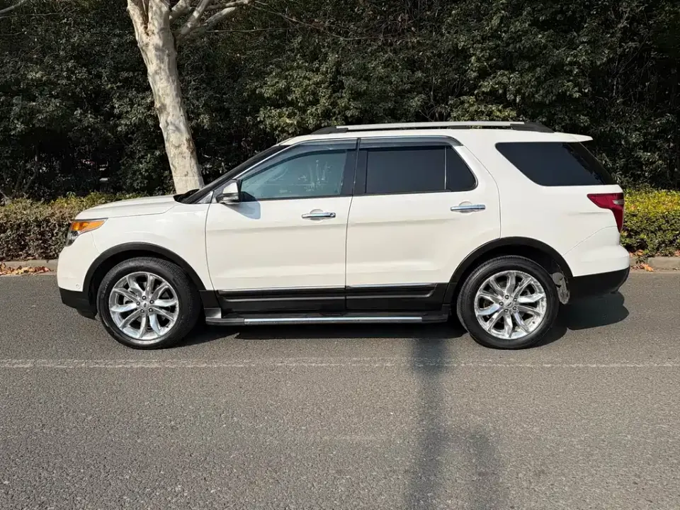 Ford Explorer (Import)