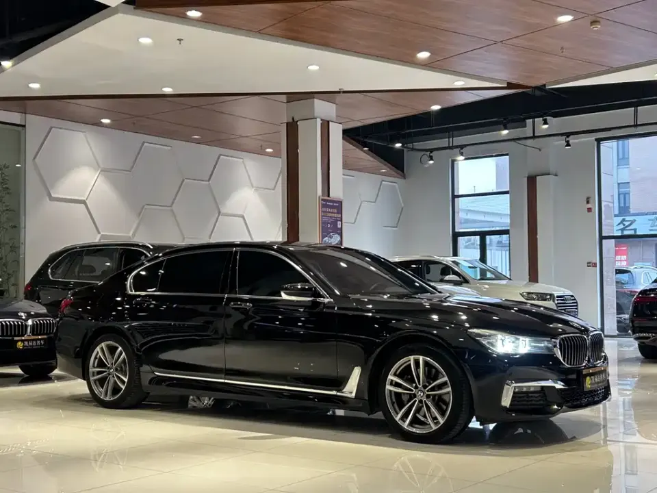 BMW 7-Series