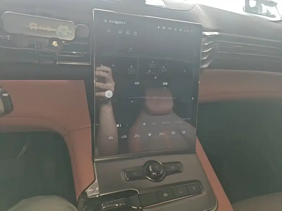 Nio EC6