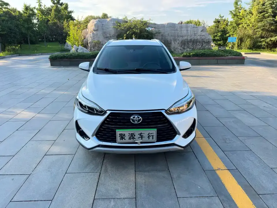 Toyota Yaris L