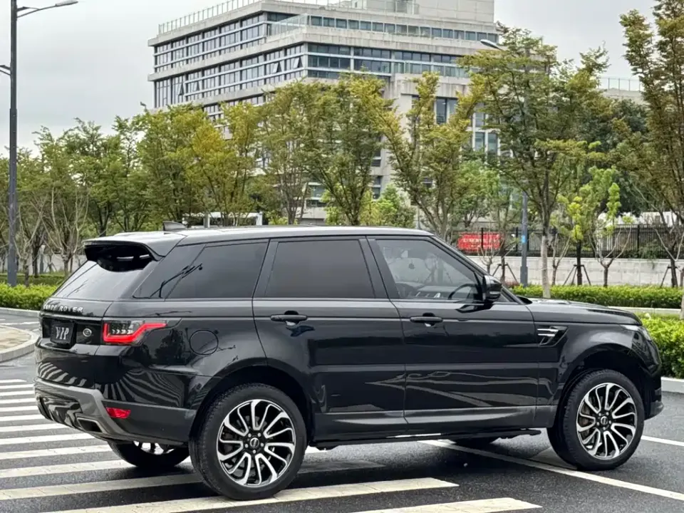 Land Rover Sport