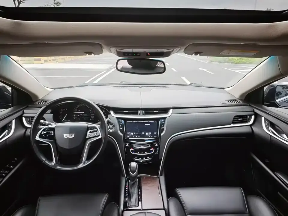 Cadillac XTS
